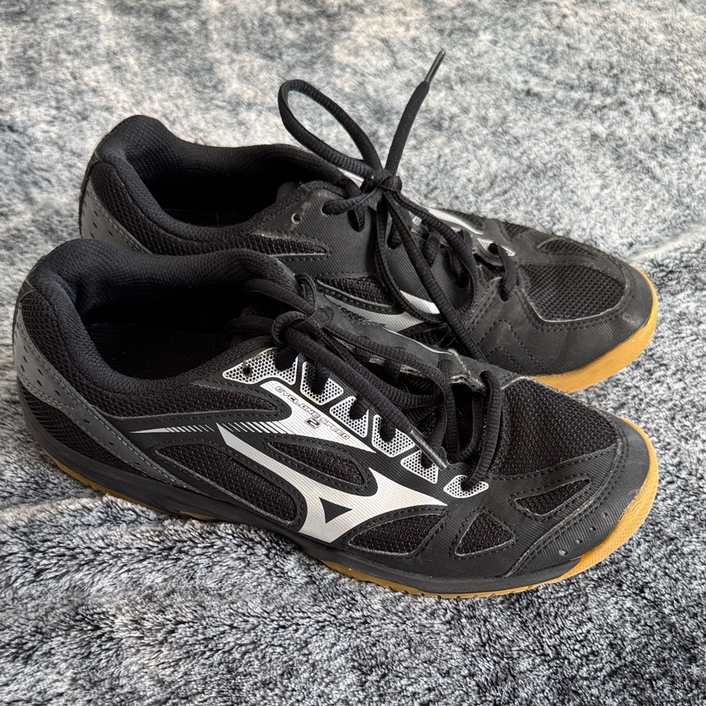 Mizuno Black and Silver Volleyball Shoes